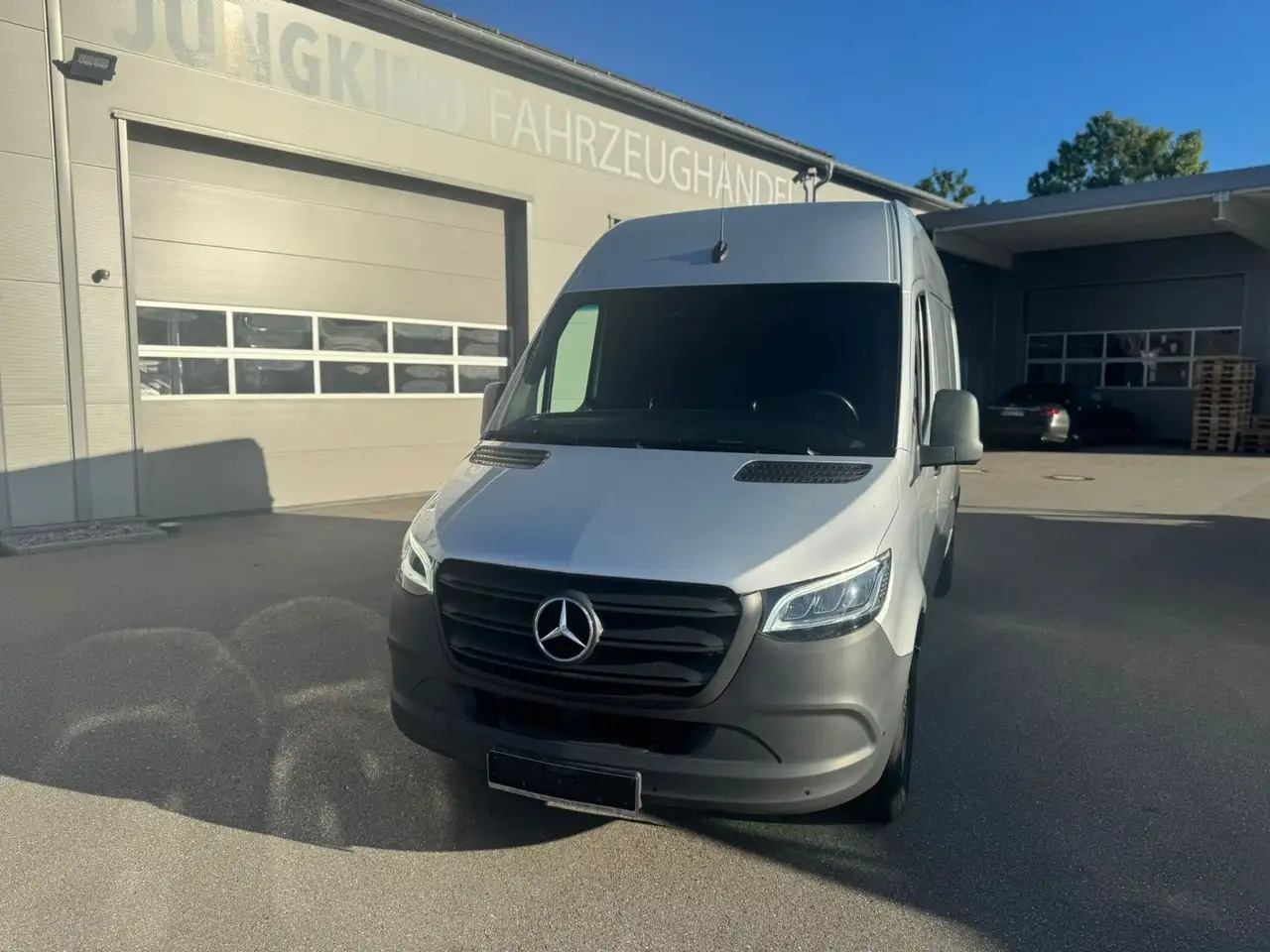 Mercedes-Benz Sprinter 317 CDI Lang Hoch Klima MBUX Silber LED - Van panel: gambar 3 Mercedes-Benz Sprinter 317 CDI Lang Hoch Klima MBUX Silber LED - Van panel: gambar 3
