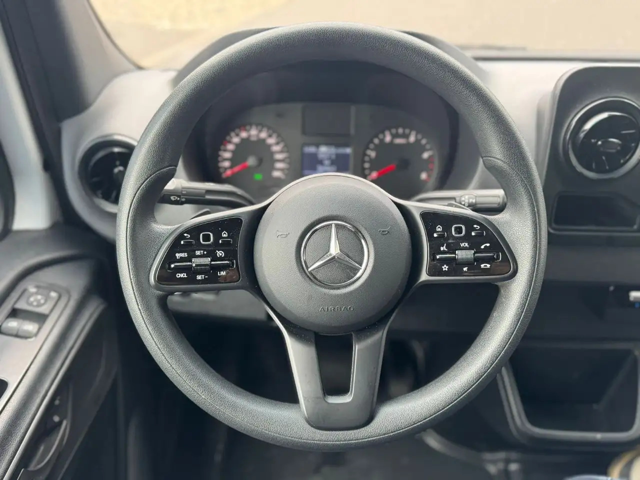 Mercedes-Benz Sprinter 516 CDI DoKa Maxi Lang AHK 3,5t Klima - Van dengan terpal samping, Van kombi: gambar 5 Mercedes-Benz Sprinter 516 CDI DoKa Maxi Lang AHK 3,5t Klima - Van dengan terpal samping, Van kombi: gambar 5