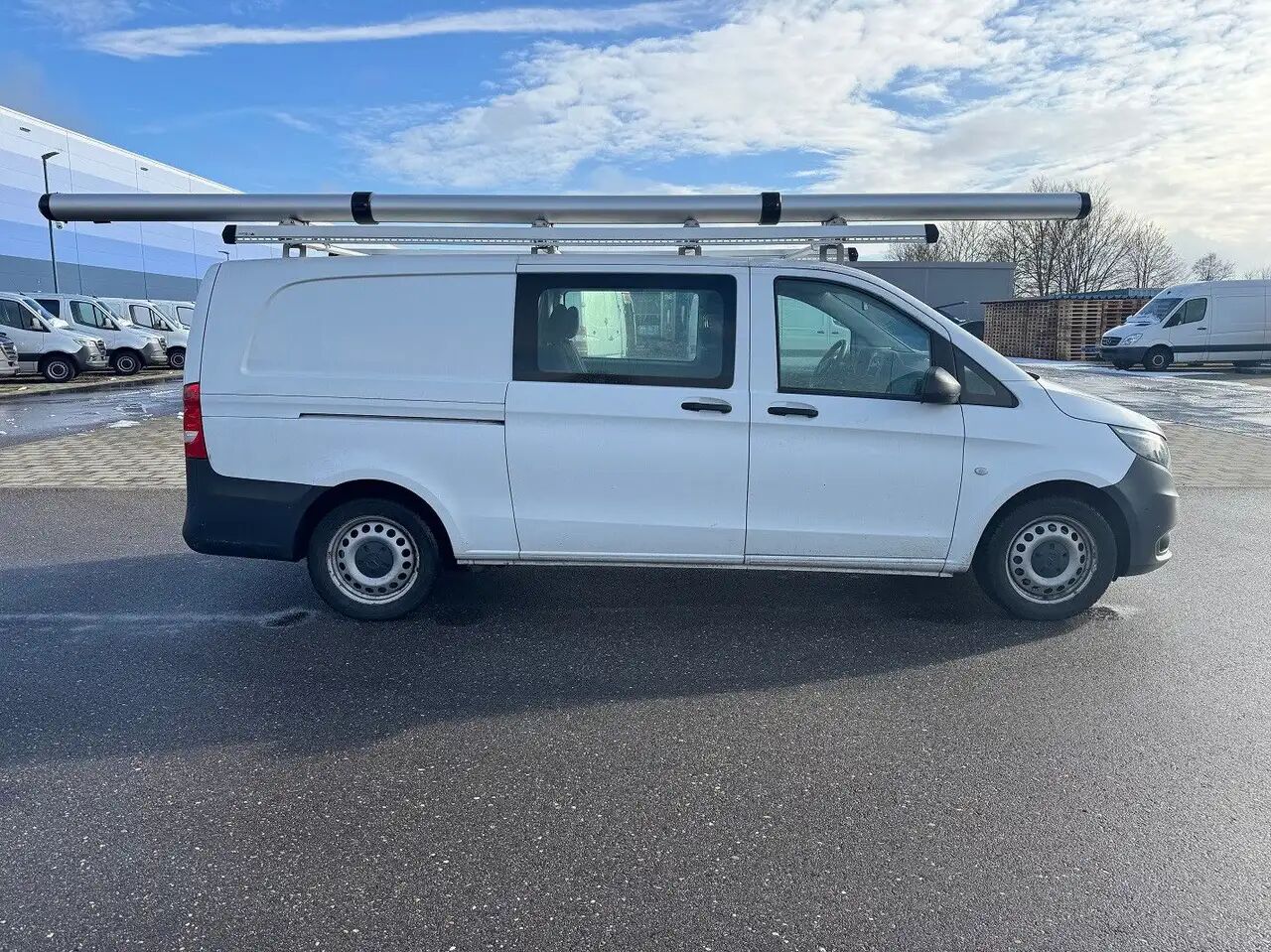 Mercedes-Benz Vito 116 CDI Lang Extralang Mixto AHK Sortimo - Van panel, Van kombi: gambar 4 Mercedes-Benz Vito 116 CDI Lang Extralang Mixto AHK Sortimo - Van panel, Van kombi: gambar 4