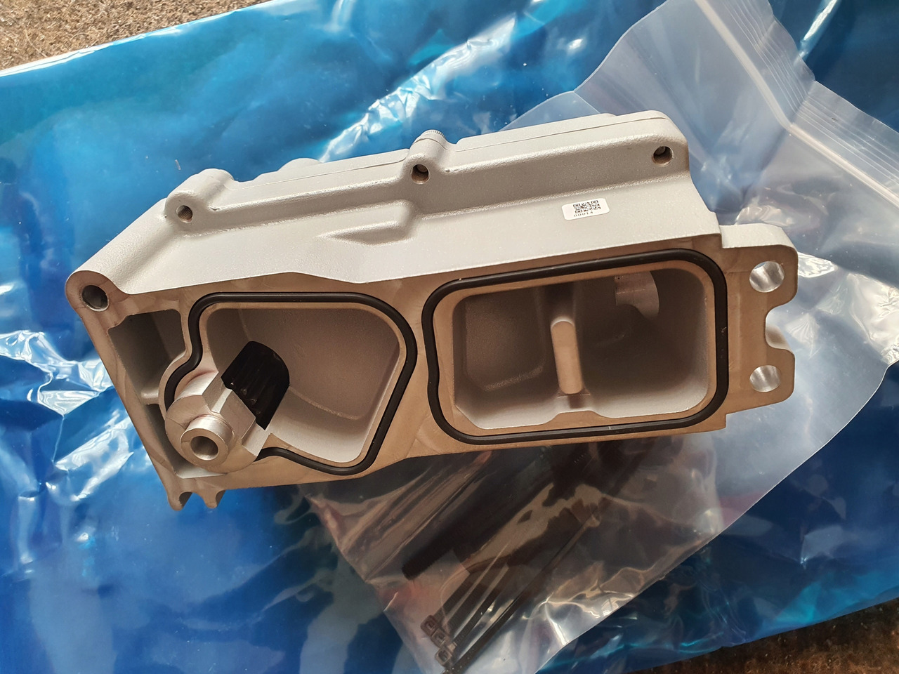 Nowa Turbosprężarka + VTG Aktuator DAF CF / XF106 EURO 6 POLIFT - Turbo untuk Truk: gambar 5 Nowa Turbosprężarka + VTG Aktuator DAF CF / XF106 EURO 6 POLIFT - Turbo untuk Truk: gambar 5