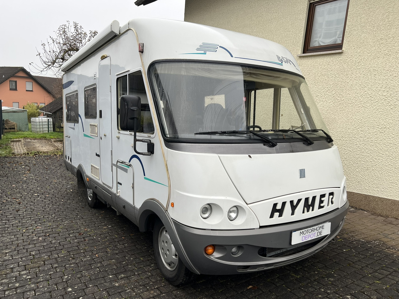 HYMER / ERIBA B-Klasse 574 incl. Hubbett - Markise - 3,85 to - Mobil rumah terintegrasi: gambar 1 HYMER / ERIBA B-Klasse 574 incl. Hubbett - Markise - 3,85 to - Mobil rumah terintegrasi: gambar 1