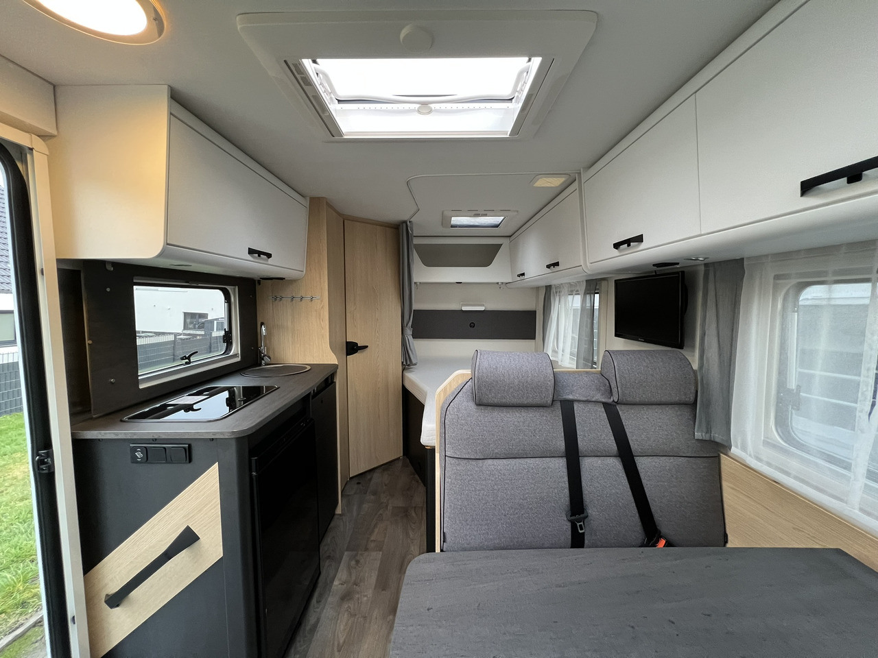 SUNLIGHT T 58 - Mobil rumah semi-terintegrasi: gambar 4 SUNLIGHT T 58 - Mobil rumah semi-terintegrasi: gambar 4