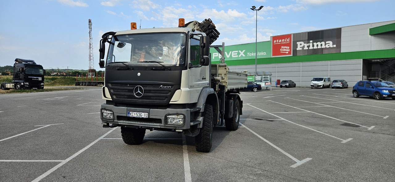MERCEDES-BENZ Axor 1833 4x4 - Truk derek: gambar 4 MERCEDES-BENZ Axor 1833 4x4 - Truk derek: gambar 4