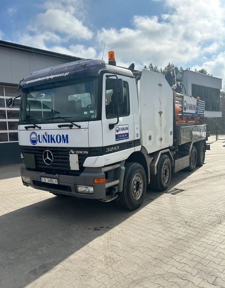 Mercedes-Benz ACTROS 3243 KAISER AQUASTER WUKO - Truk vakum: gambar 3 Mercedes-Benz ACTROS 3243 KAISER AQUASTER WUKO - Truk vakum: gambar 3