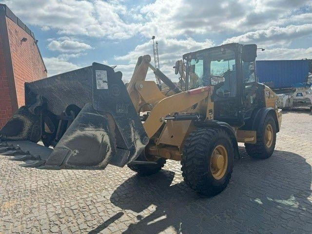 CAT 906 - Wheel loader: gambar 2 CAT 906 - Wheel loader: gambar 2