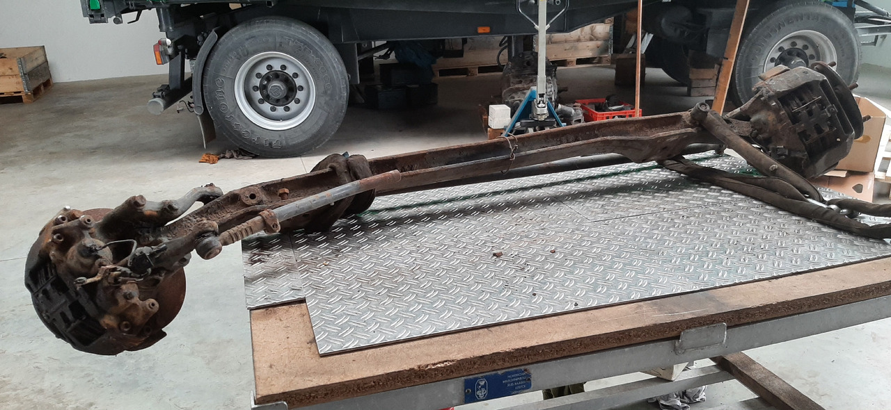 Gebrauchte DB 8.14, Vorderachse, Artikel - Nr. : 81.99999 - 9999 - As roda depan untuk Truk: gambar 4 Gebrauchte DB 8.14, Vorderachse, Artikel - Nr. : 81.99999 - 9999 - As roda depan untuk Truk: gambar 4