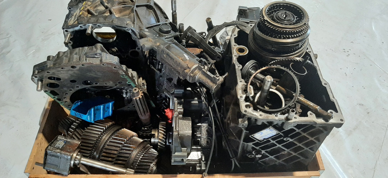 Gebrauchte MAN TGA 18.430 ZR Getriebeteile, Baujahr 2005, Artikel - Nr. : 81.99999 - 9999 - Gearbox dan bagiannya untuk Truk: gambar 4 Gebrauchte MAN TGA 18.430 ZR Getriebeteile, Baujahr 2005, Artikel - Nr. : 81.99999 - 9999 - Gearbox dan bagiannya untuk Truk: gambar 4