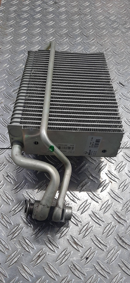 Gebrauchter Kühler, Motorkühlung, Behr D0414, MAN TGX, Artikel - Nr.: 81.99999 - 9999 - Radiator untuk Truk: gambar 5 Gebrauchter Kühler, Motorkühlung, Behr D0414, MAN TGX, Artikel - Nr.: 81.99999 - 9999 - Radiator untuk Truk: gambar 5