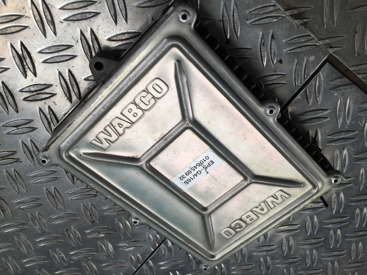 Gebrauchtes DB 1935 SK WABCO - Steuergerät, EBS 4S / 4 M, Artikel - Nr. : 446 100 0130 - ECU untuk Truk: gambar 5 Gebrauchtes DB 1935 SK WABCO - Steuergerät, EBS 4S / 4 M, Artikel - Nr. : 446 100 0130 - ECU untuk Truk: gambar 5