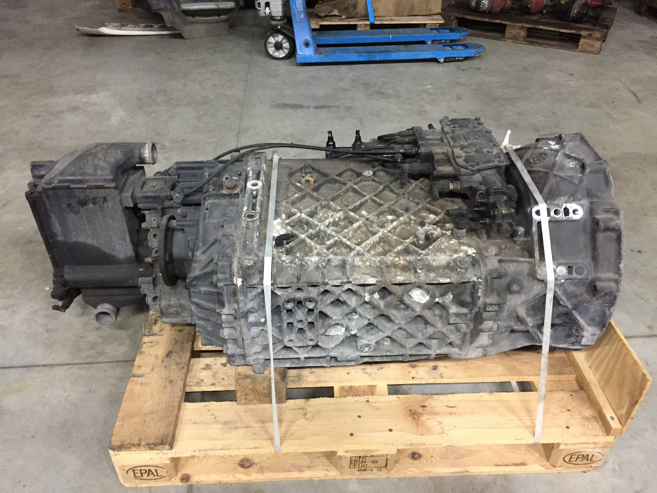 Gebrauchtes Getriebe MAN TGA 26.480, Typ : 16S 2321, Artikel - Nr. : 81.32034 - 6743 - Gearbox untuk Truk: gambar 5 Gebrauchtes Getriebe MAN TGA 26.480, Typ : 16S 2321, Artikel - Nr. : 81.32034 - 6743 - Gearbox untuk Truk: gambar 5