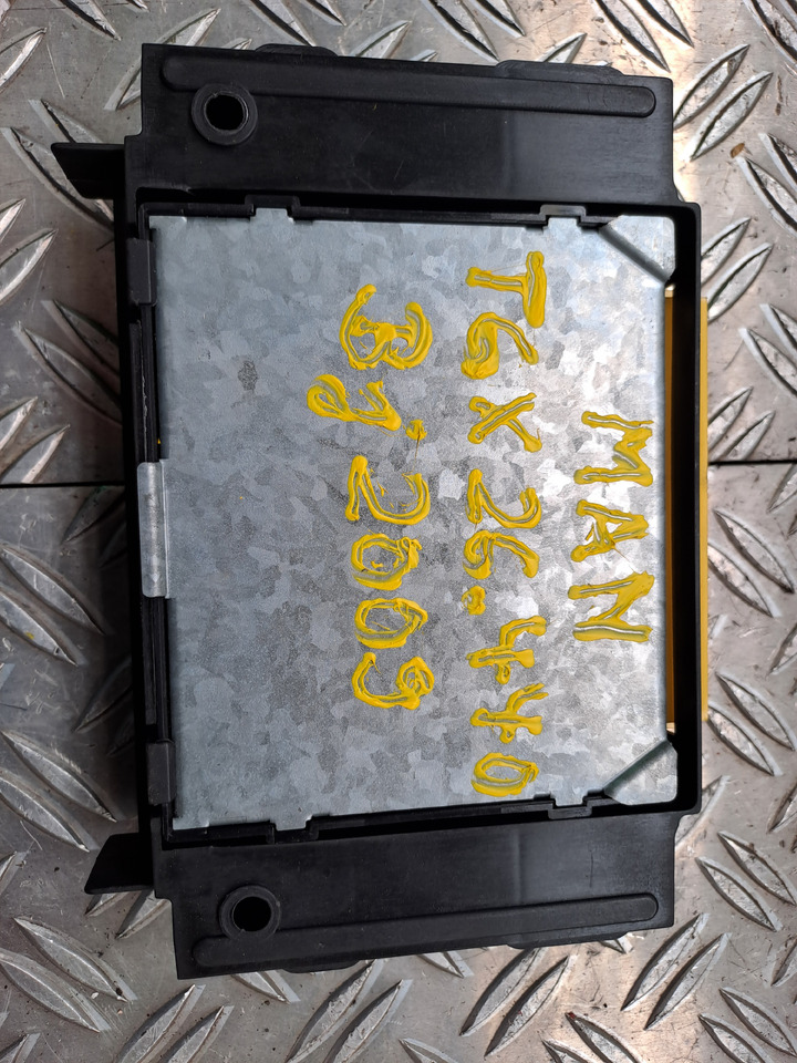 Gebrauchtes MAN TGX 26.440 Steuergerät zentraler Bordrechner, Artikel - Nr. : 81.25806 - 7096 - ECU untuk Truk: gambar 3 Gebrauchtes MAN TGX 26.440 Steuergerät zentraler Bordrechner, Artikel - Nr. : 81.25806 - 7096 - ECU untuk Truk: gambar 3