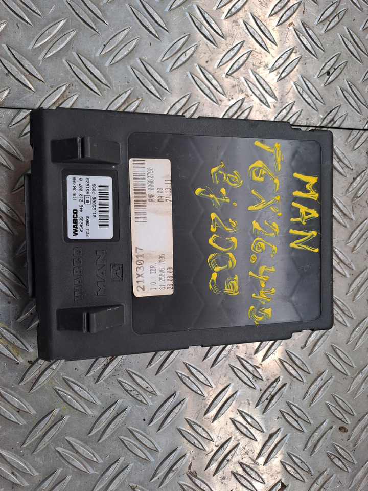 Gebrauchtes MAN TGX 26.440 Steuergerät zentraler Bordrechner, Artikel - Nr. : 81.25806 - 7096 - ECU untuk Truk: gambar 5 Gebrauchtes MAN TGX 26.440 Steuergerät zentraler Bordrechner, Artikel - Nr. : 81.25806 - 7096 - ECU untuk Truk: gambar 5