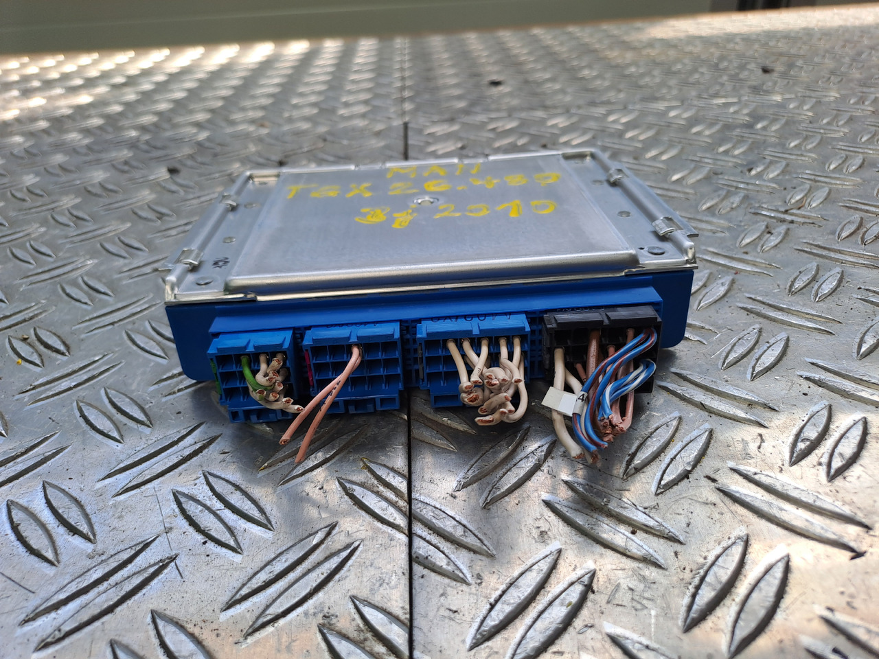 Gebrauchtes MAN TGX 26.480 Steuergerät EBS 5, elektr. Bremssystem , Artikel - Nr.: 81.25808 - 7053 - ECU untuk Truk: gambar 2 Gebrauchtes MAN TGX 26.480 Steuergerät EBS 5, elektr. Bremssystem , Artikel - Nr.: 81.25808 - 7053 - ECU untuk Truk: gambar 2