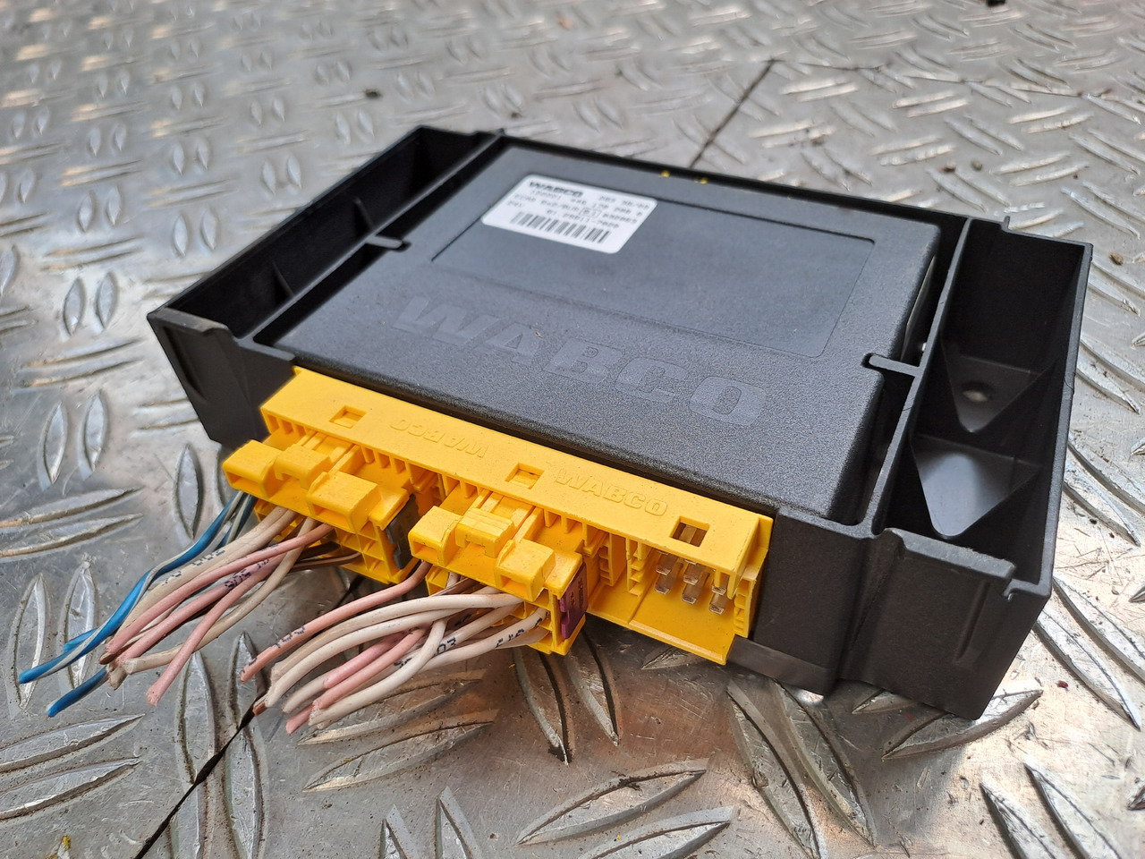 Gebrauchtes MAN TGX 26.480 Steuergerät ECAS Luftfederung , Artikel - Nr. : 81.25811 - 7020 - ECU untuk Truk: gambar 2 Gebrauchtes MAN TGX 26.480 Steuergerät ECAS Luftfederung , Artikel - Nr. : 81.25811 - 7020 - ECU untuk Truk: gambar 2