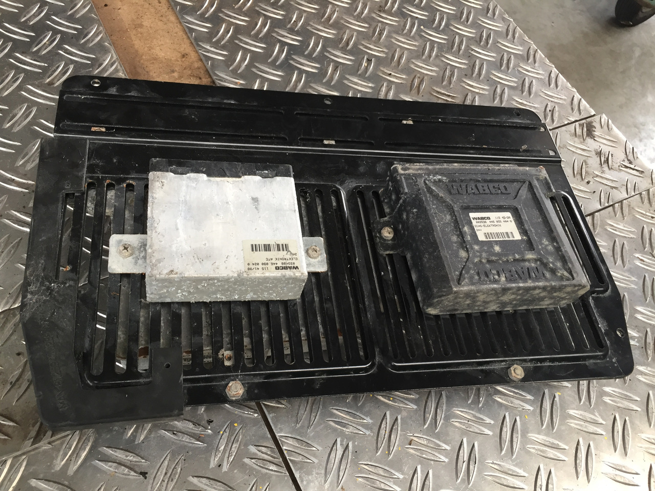 Gebrauchtes Steuergerät WABCO ECAS - Elektronik, 24 V, Artikel - Nr. : 115 45 / 98 - ECU untuk Truk: gambar 3 Gebrauchtes Steuergerät WABCO ECAS - Elektronik, 24 V, Artikel - Nr. : 115 45 / 98 - ECU untuk Truk: gambar 3