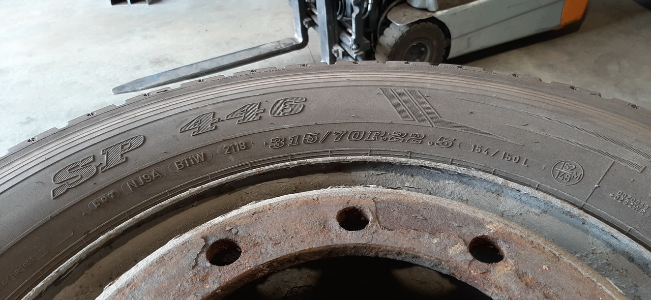 Neuwertige Dunlopp Reifen mit Felgen, 315 / 70 R22,5 Artikel - Nr. : 81.99999 - 9999 - Ban untuk Truk: gambar 5 Neuwertige Dunlopp Reifen mit Felgen, 315 / 70 R22,5 Artikel - Nr. : 81.99999 - 9999 - Ban untuk Truk: gambar 5