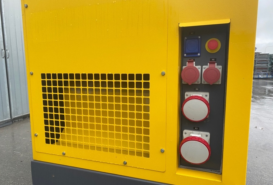 ATLAS Copco Qas 100 - Genset: gambar 4 ATLAS Copco Qas 100 - Genset: gambar 4