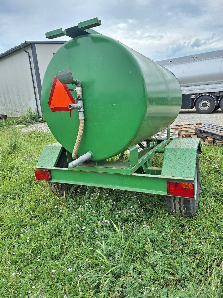 2500 litara - Trailer pertanian: gambar 3 2500 litara - Trailer pertanian: gambar 3