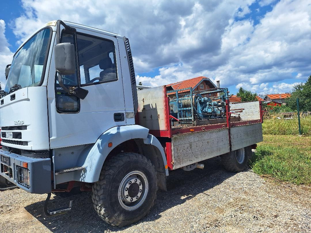 IVECO 95E21, 1998 god. - Truk flatbed: gambar 1 IVECO 95E21, 1998 god. - Truk flatbed: gambar 1