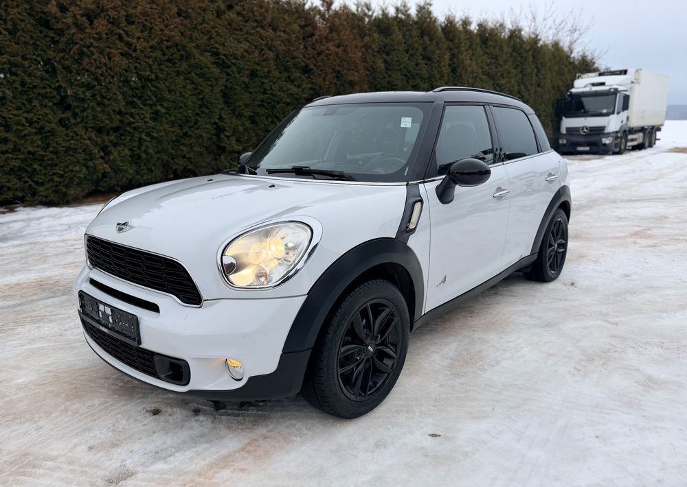MINI Countryman Cooper SD ALL4 - Station wagon: gambar 2 MINI Countryman Cooper SD ALL4 - Station wagon: gambar 2