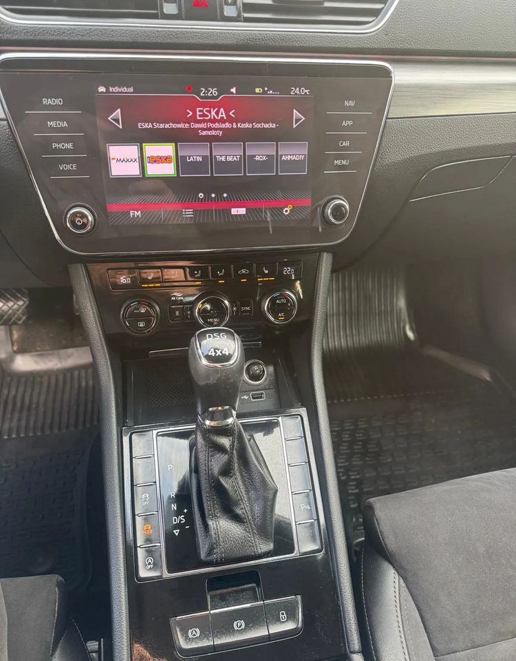 Station wagon Skoda Superb 2.0 TSI 4x4 Sportline DSG: gambar 14