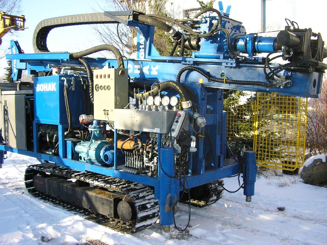 Bohak KL150 Automatik drilling rig with Manipulator -automatic - Anjungan pengeboran: gambar 1 Bohak KL150 Automatik drilling rig with Manipulator -automatic - Anjungan pengeboran: gambar 1