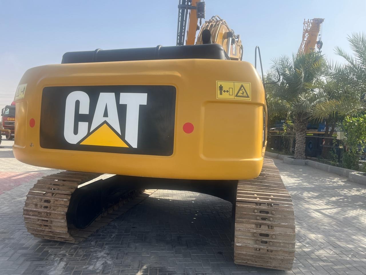 Leasing CATERPILLAR 325DL CATERPILLAR 325DL: gambar 16 Leasing CATERPILLAR 325DL CATERPILLAR 325DL: gambar 16