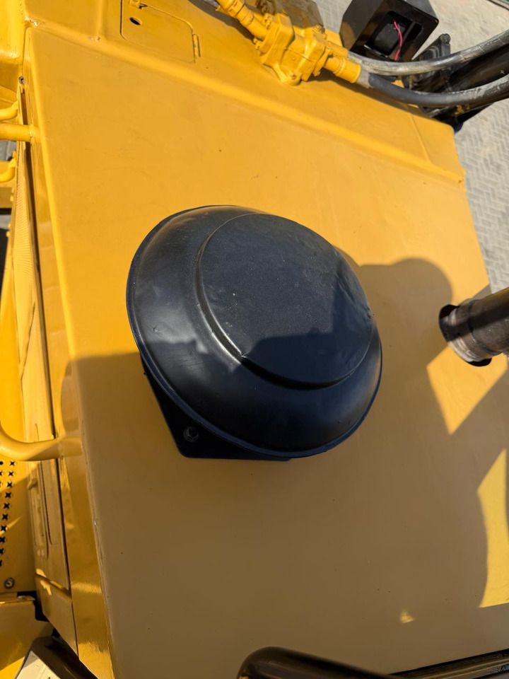 CATERPILLAR D6H - Bulldozer: gambar 5 CATERPILLAR D6H - Bulldozer: gambar 5