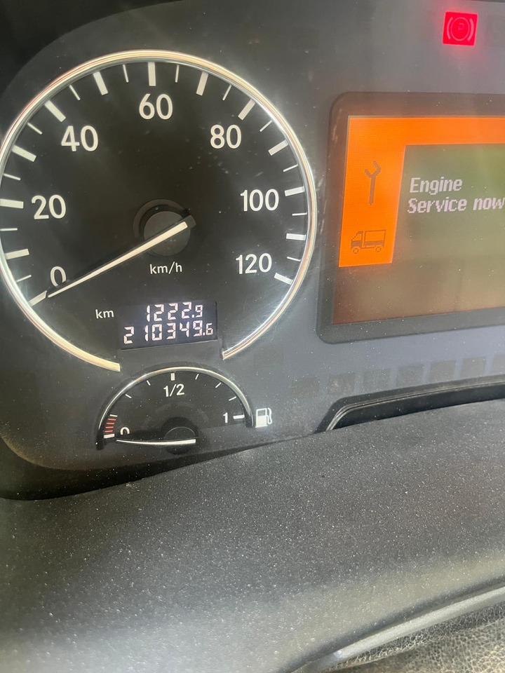 MERCEDES-BENZ Actros 3340 - Truk sasis: gambar 2 MERCEDES-BENZ Actros 3340 - Truk sasis: gambar 2