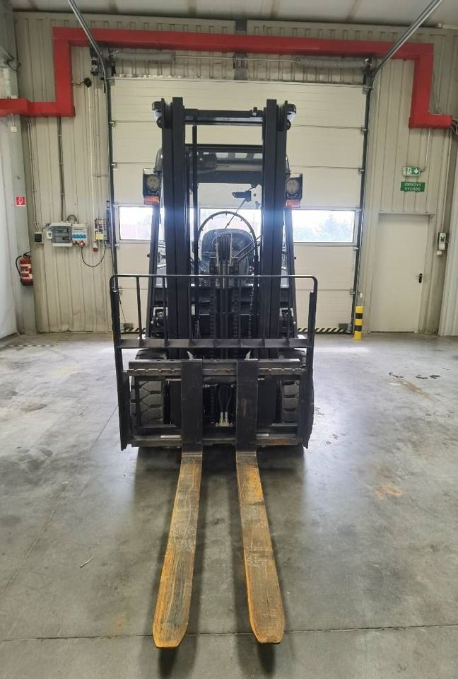 EP CPCD35T8S4S - Forklift diesel: gambar 4 EP CPCD35T8S4S - Forklift diesel: gambar 4