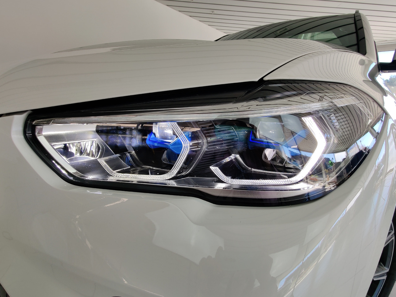 BMW X5 xDrive 45 e M Sport HiFi HUD Pano Leder Laser - Mobil SUV: gambar 3 BMW X5 xDrive 45 e M Sport HiFi HUD Pano Leder Laser - Mobil SUV: gambar 3