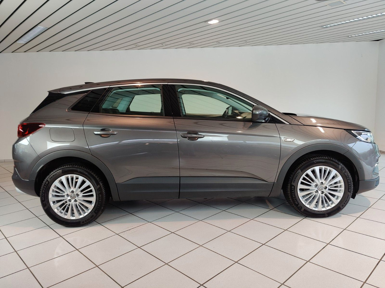 Opel Grandland X 1,2 Business Inno. Navi Leder PDC DAB LED - Mobil SUV: gambar 4 Opel Grandland X 1,2 Business Inno. Navi Leder PDC DAB LED - Mobil SUV: gambar 4