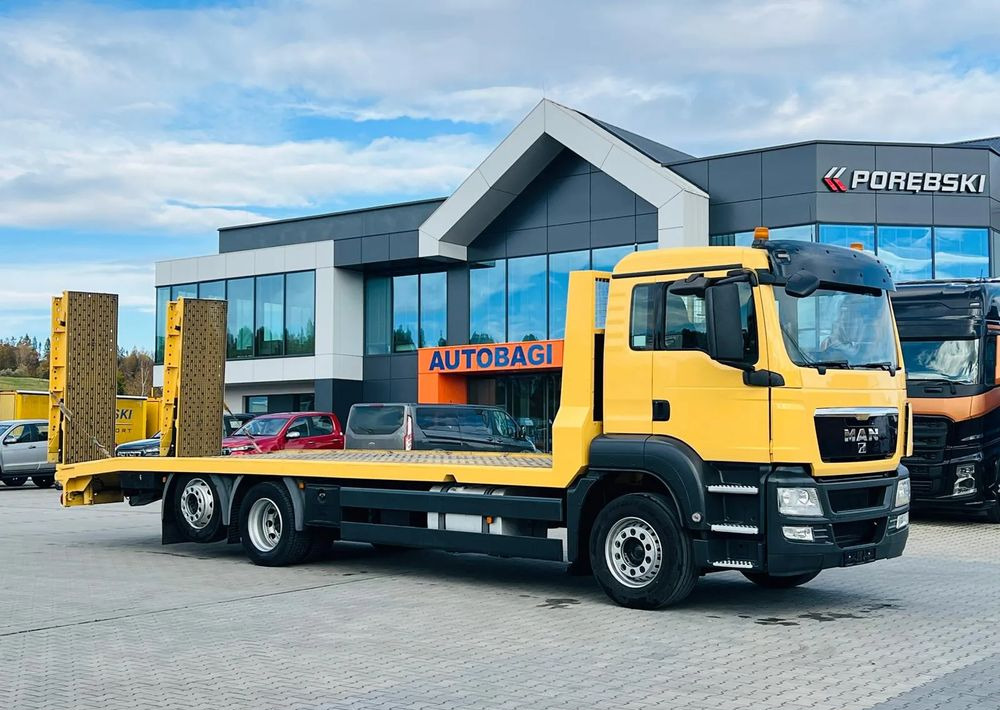 MAN TGS / 6x2/ LAWETA / PLATFORMA / NAJAZDY HYDRAULICZNE / WYCIĄGARKA / oś skrętna i podnoszona - Mobil derek: gambar 1 MAN TGS / 6x2/ LAWETA / PLATFORMA / NAJAZDY HYDRAULICZNE / WYCIĄGARKA / oś skrętna i podnoszona - Mobil derek: gambar 1