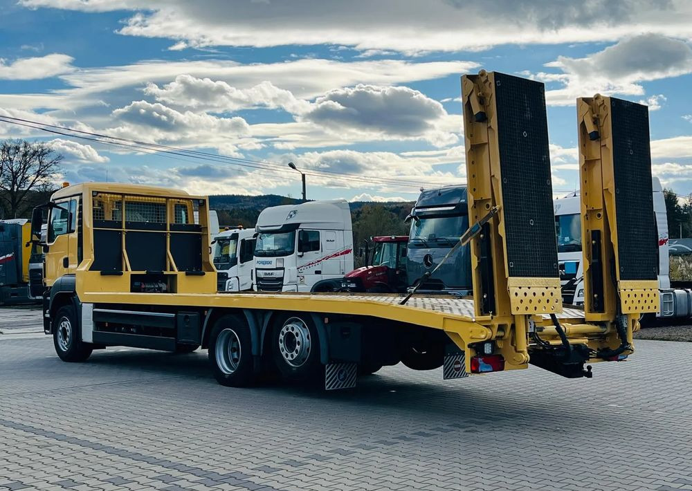 MAN TGS / 6x2/ LAWETA / PLATFORMA / NAJAZDY HYDRAULICZNE / WYCIĄGARKA / oś skrętna i podnoszona - Mobil derek: gambar 4 MAN TGS / 6x2/ LAWETA / PLATFORMA / NAJAZDY HYDRAULICZNE / WYCIĄGARKA / oś skrętna i podnoszona - Mobil derek: gambar 4