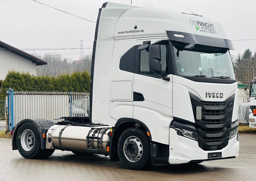 Iveco S-WAY 460 / RETARDER / - Tractor head: gambar 1 Iveco S-WAY 460 / RETARDER / - Tractor head: gambar 1