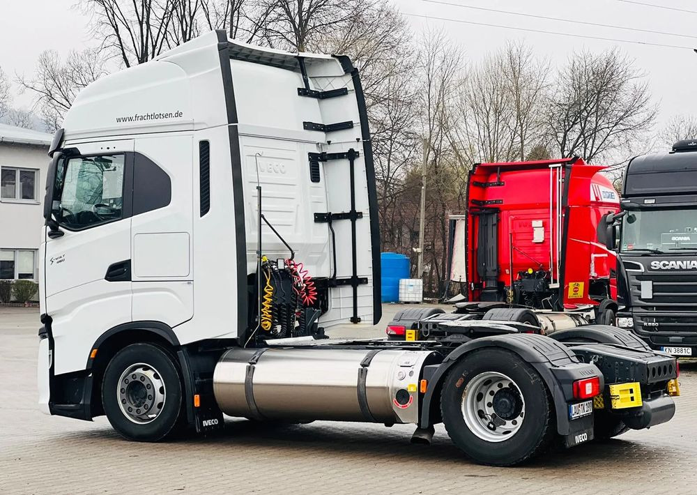 Iveco S-WAY 460 / RETARDER / - Tractor head: gambar 4 Iveco S-WAY 460 / RETARDER / - Tractor head: gambar 4