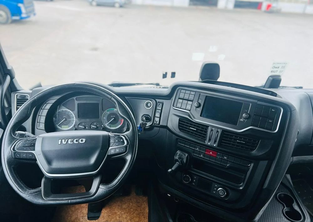 Iveco S-WAY 460 / RETARDER / - Tractor head: gambar 5 Iveco S-WAY 460 / RETARDER / - Tractor head: gambar 5