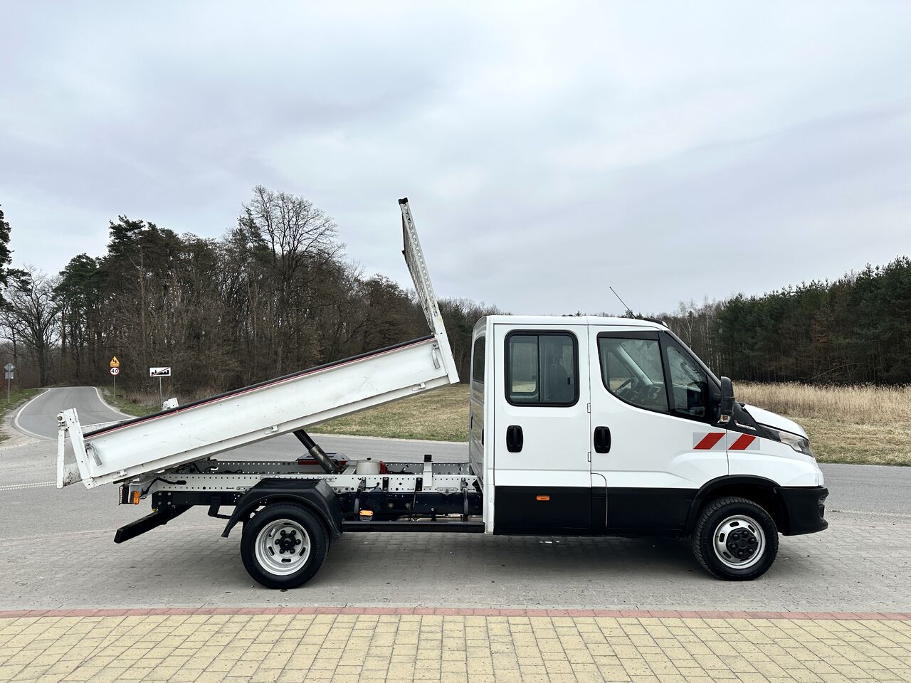 IVECO DAILY 35C18 - Van jungkit: gambar 4 IVECO DAILY 35C18 - Van jungkit: gambar 4