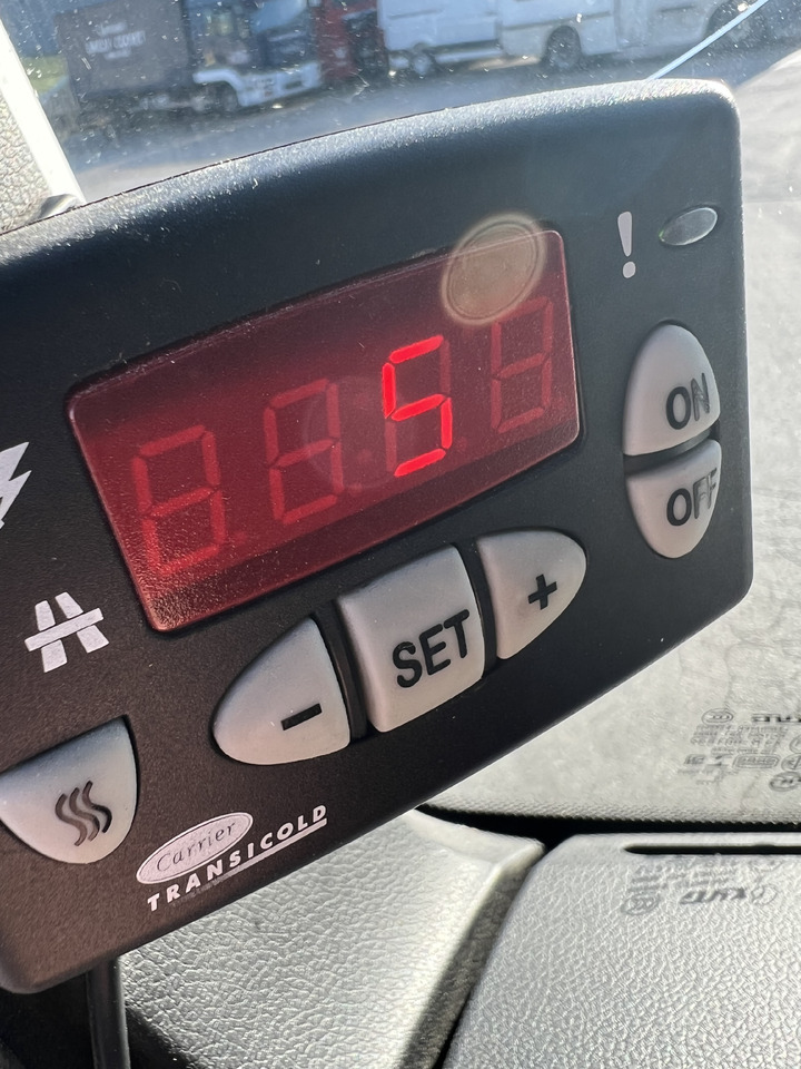 MAN TGL 8.220 4x2 - Truk berpendingin: gambar 5 MAN TGL 8.220 4x2 - Truk berpendingin: gambar 5