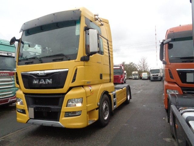 MAN XXL 520, Retarder, deutsches Fahrzeug - Tractor head: gambar 1 MAN XXL 520, Retarder, deutsches Fahrzeug - Tractor head: gambar 1