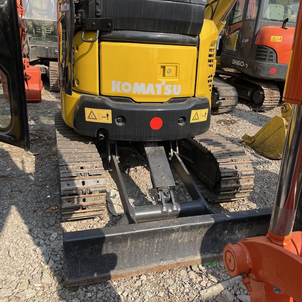 KOMATSU PC30MR - Ekskavator mini: gambar 4 KOMATSU PC30MR - Ekskavator mini: gambar 4