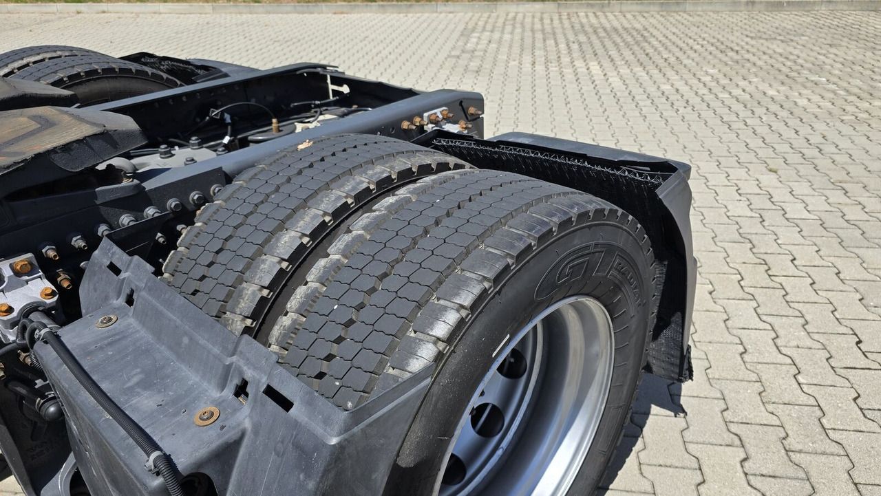 Volvo FH 500 - Tractor head: gambar 5 Volvo FH 500 - Tractor head: gambar 5
