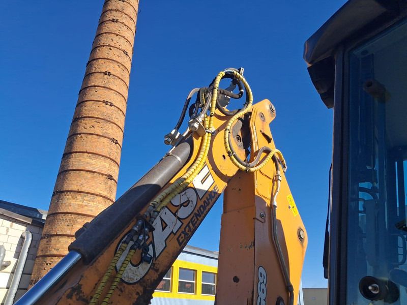 Backhoe loader Case 695ST: gambar 11