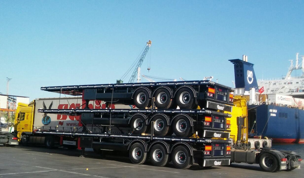 - Semi-trailer flatbed: gambar 4 - Semi-trailer flatbed: gambar 4