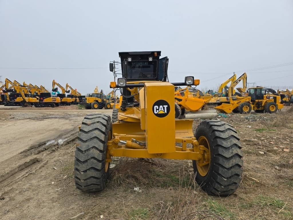 CAT 140 K - Grader: gambar 2 CAT 140 K - Grader: gambar 2