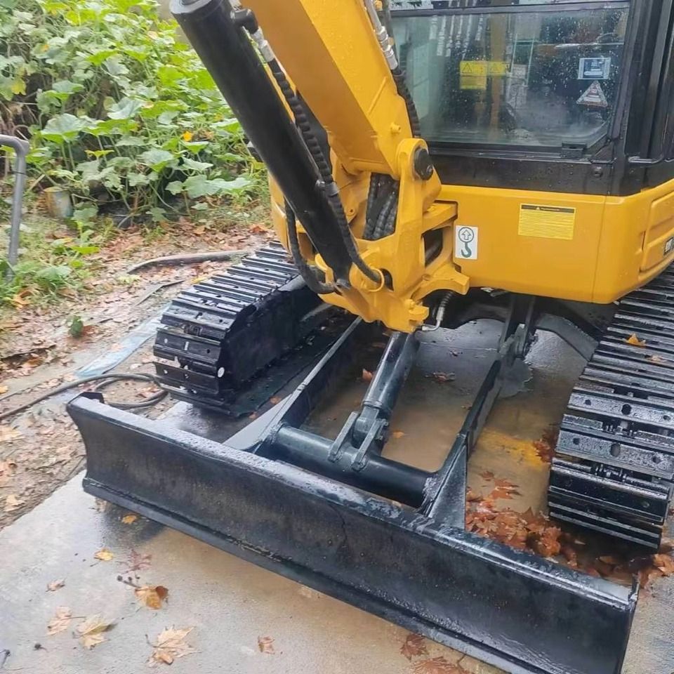Ekskavator mini CAT 303.5 E CR: gambar 7