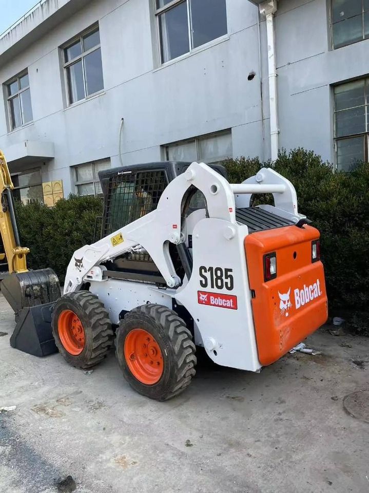 Bobcat S185 - Skid steer: gambar 1 Bobcat S185 - Skid steer: gambar 1