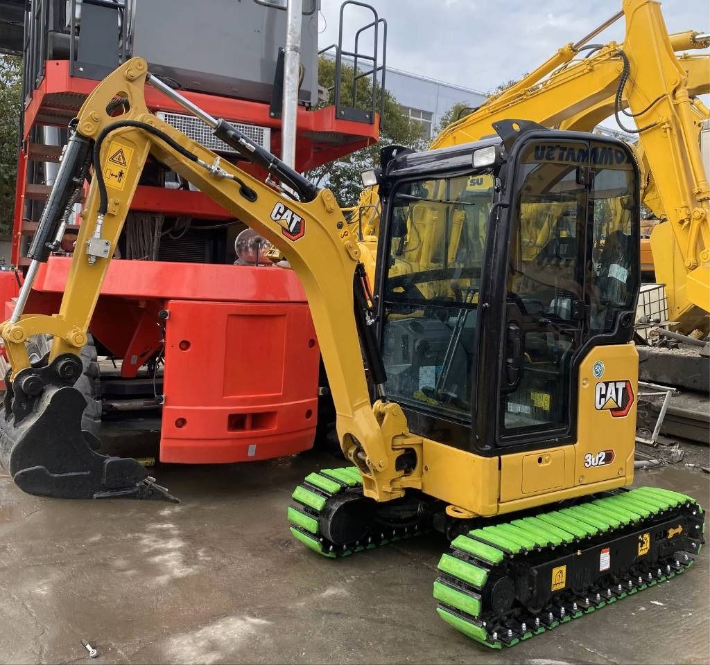 CAT 302 CR - Ekskavator mini: gambar 1 CAT 302 CR - Ekskavator mini: gambar 1