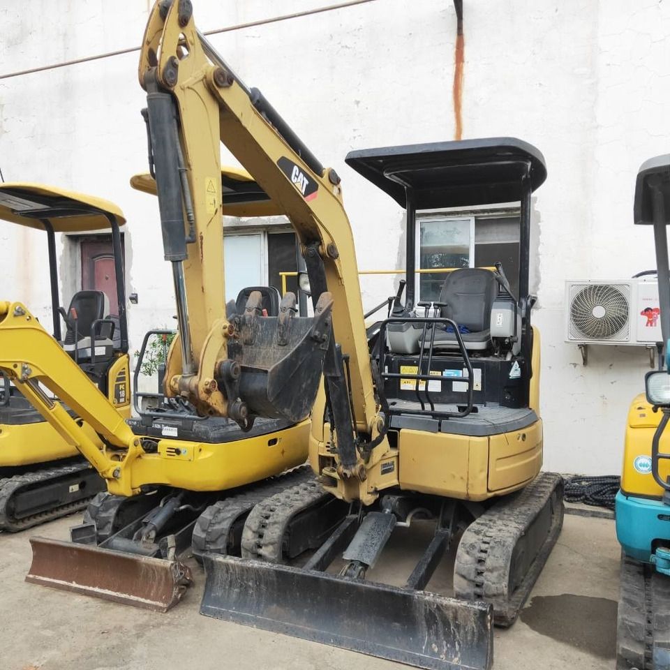 CAT 302CR - Ekskavator mini: gambar 1 CAT 302CR - Ekskavator mini: gambar 1