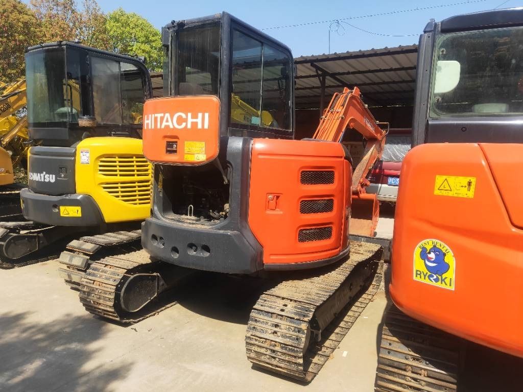 Hitachi ZX55USR-5A - Ekskavator mini: gambar 4 Hitachi ZX55USR-5A - Ekskavator mini: gambar 4